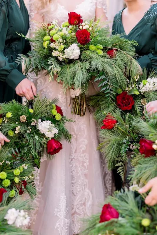 Bouquet invernale con abete